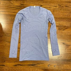 Lululemon swiftly tech long sleeve size 4 periwinkle color